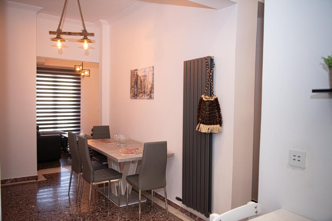 Sophia'S Place Piraeus Exterior photo